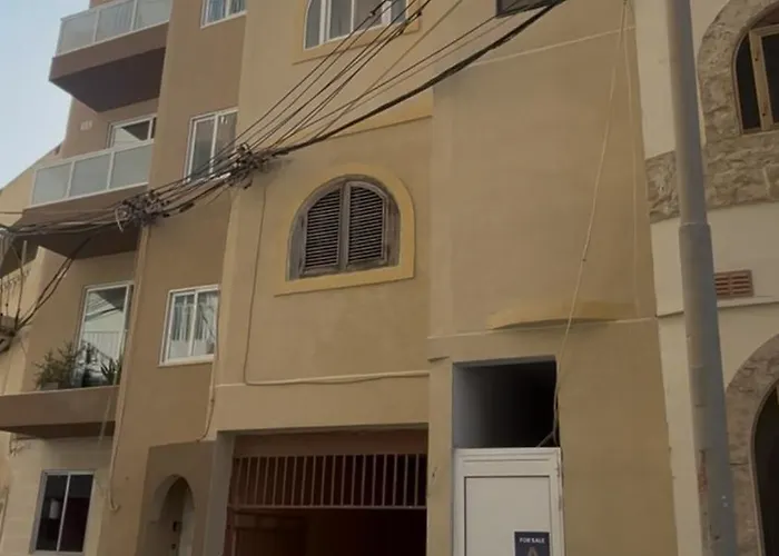 بيت ضيافة Double Bedroom With Private Bathroom