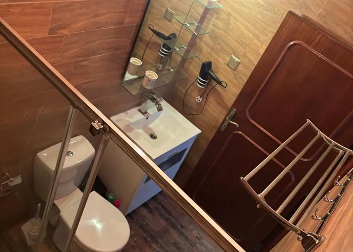 بيت ضيافة Double Bedroom With Private Bathroom Pietà